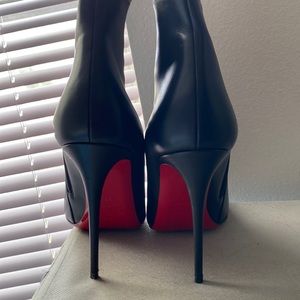 European size 39 (US 9) only worn a handful of times